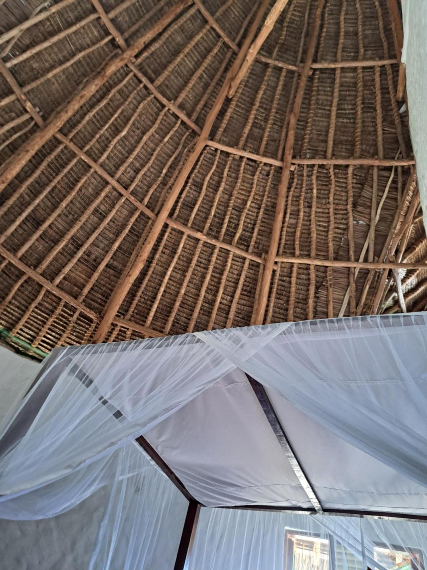 Diani Yoga Barn Panzió Ukunda Kültér fotó