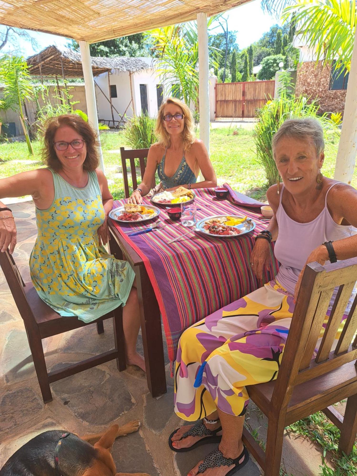 Diani Yoga Barn Panzió Ukunda Kültér fotó